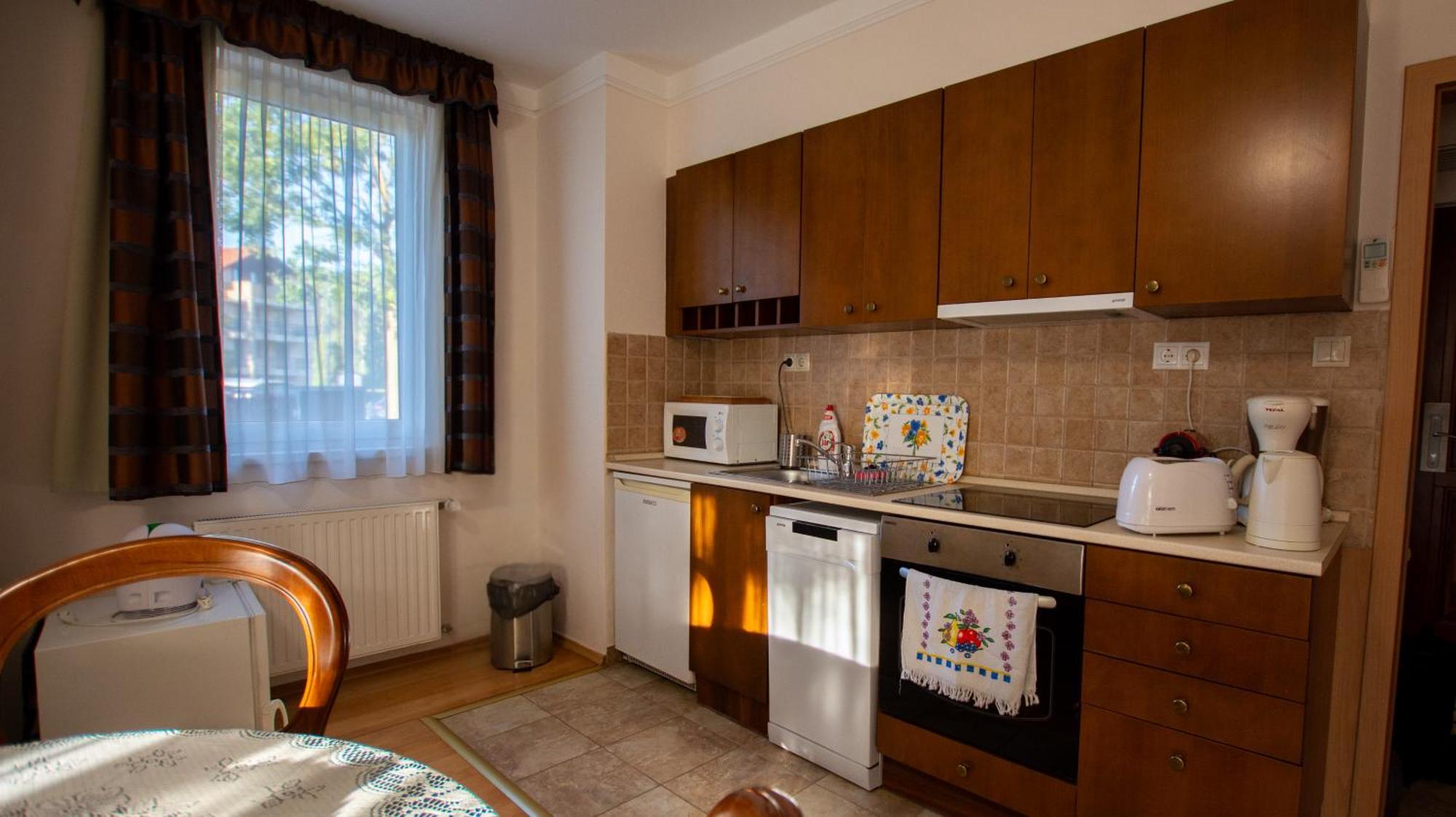 Bernadett Villa Apartman 3 Buk Exterior photo